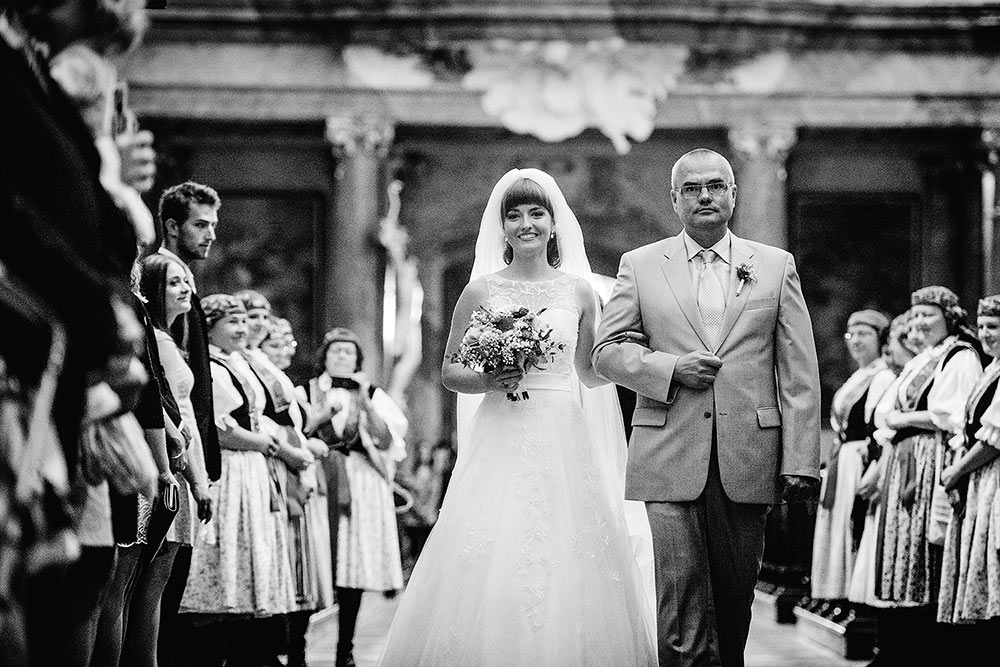 249_svatba_Kacka_Rada_BW_blog
